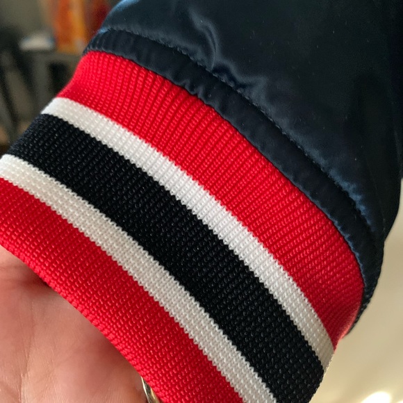 Tommy Hilfiger Bomber jacket like new size small - Picture 4 of 5